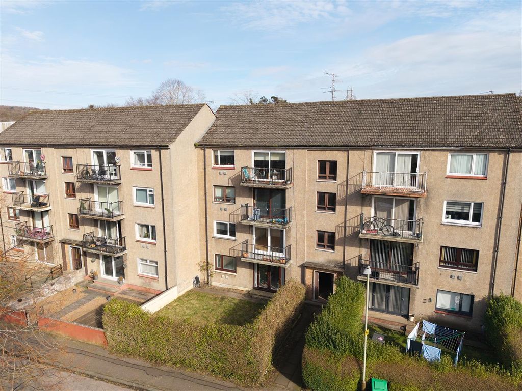 Property photo 1 of 10 12 Denhead Crescent Dundee-1.Jpg