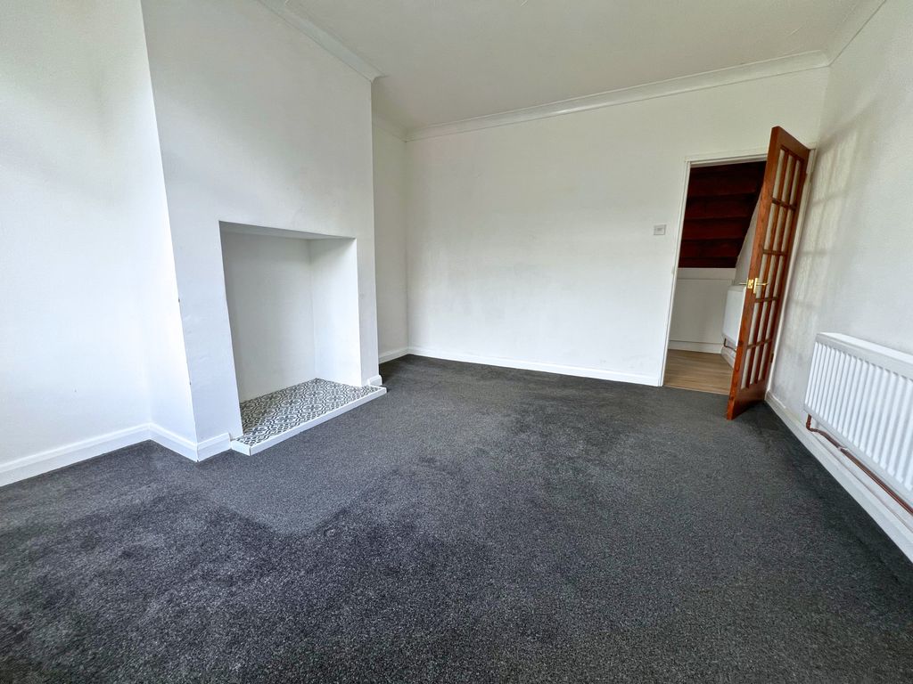 Property photo 3 of 11 Gallery