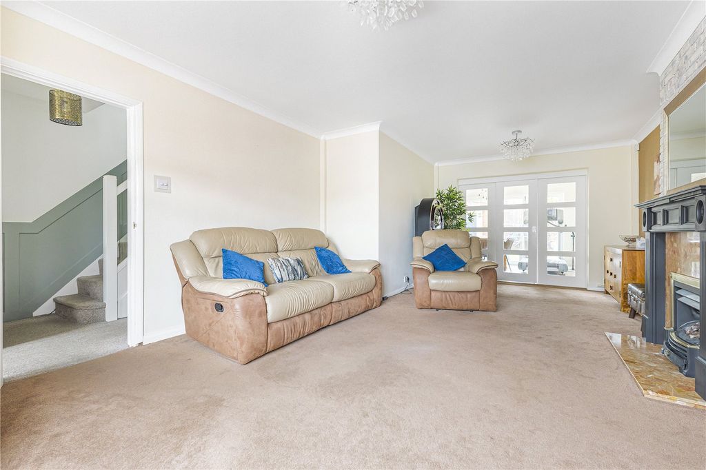 Property photo 2 of 21 Picture No. 16