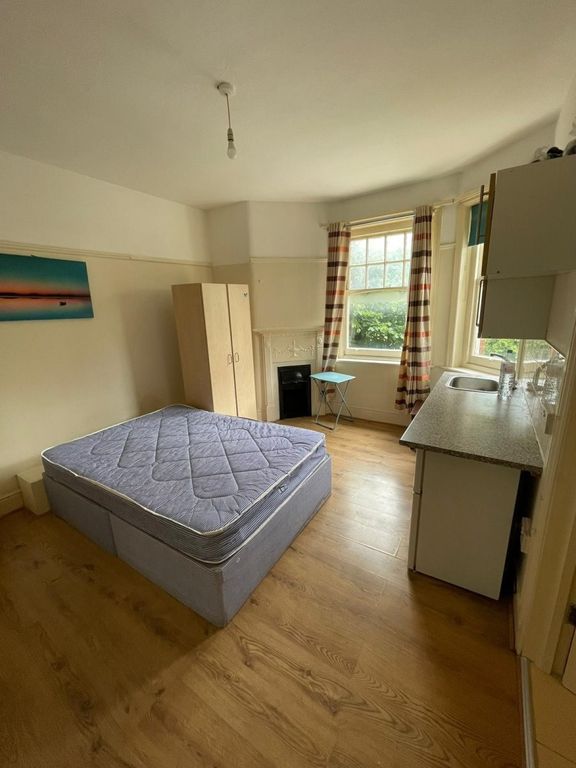 Property photo 1 of 4
