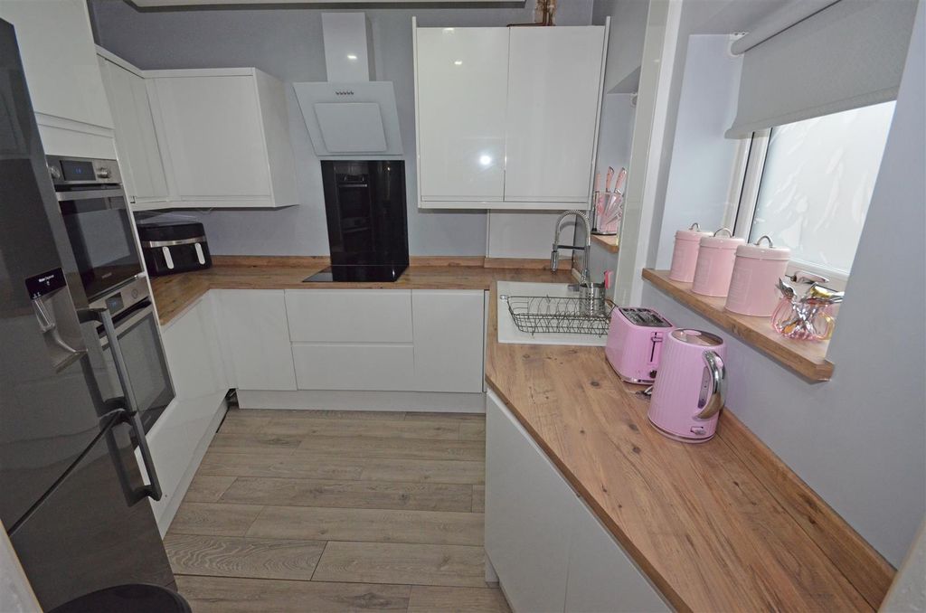 Property photo 3 of 17 08.Jpg