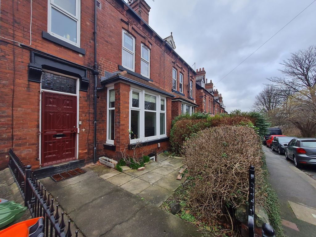 Property photo 2 of 11