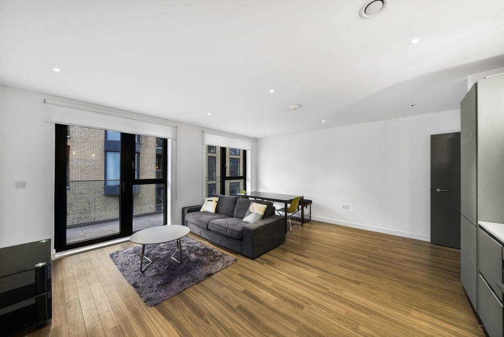 Property photo 1 of 15 Charlotte King Co...