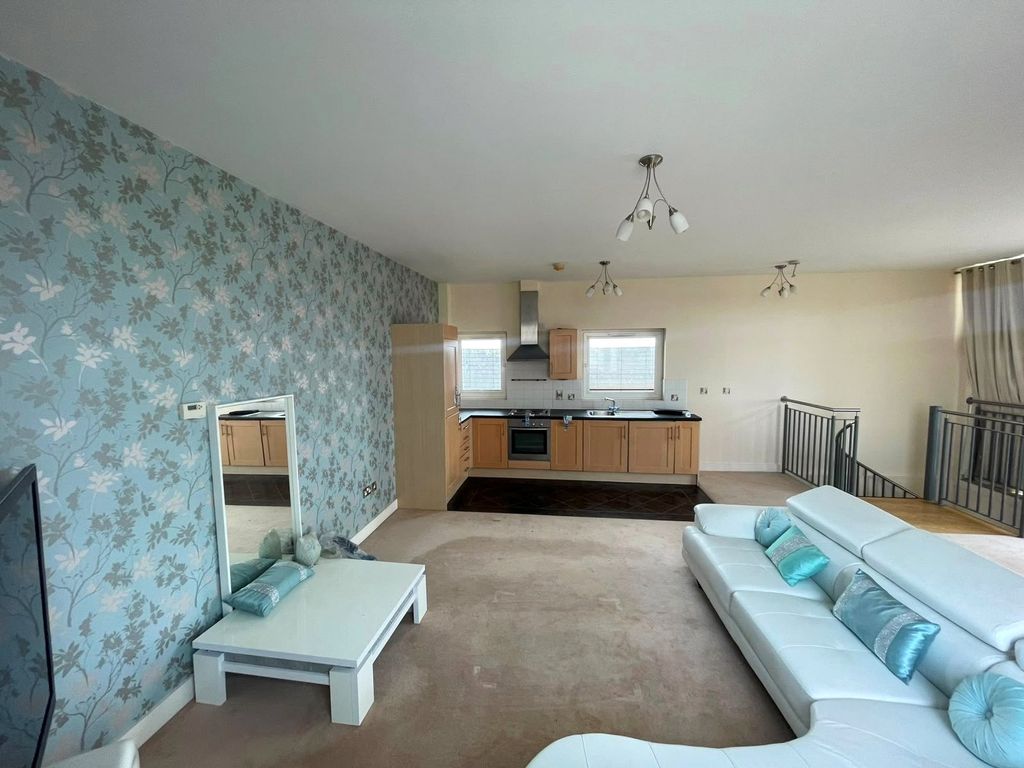 Property photo 3 of 19 Picture No. 25