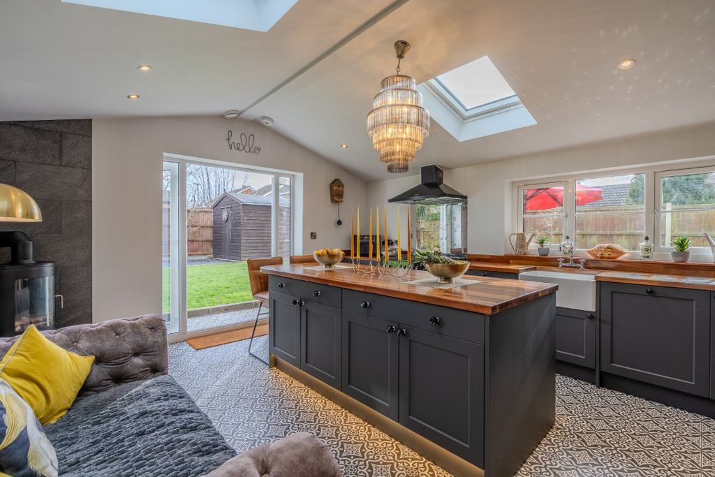 Property photo 3 of 30