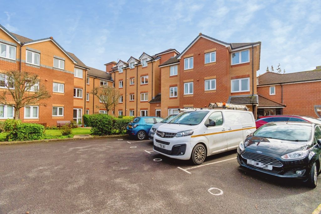 Property photo 2 of 13 Pbox-Img.Jpg