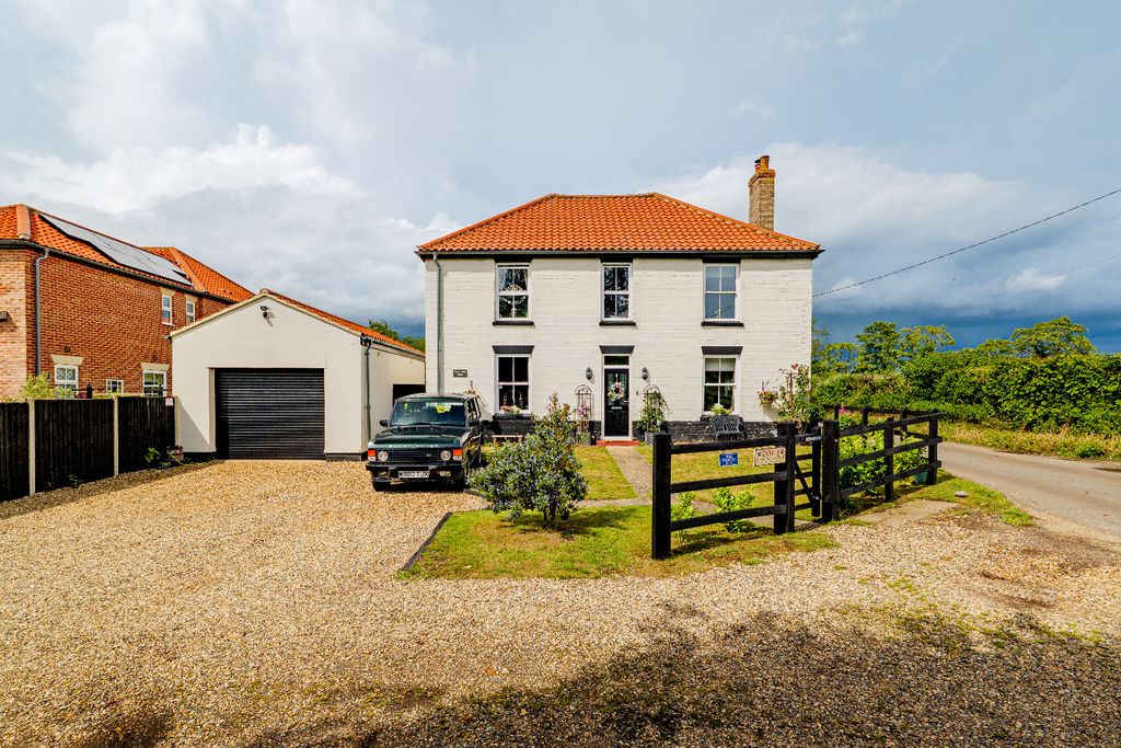 Property photo 1 of 25 5079843