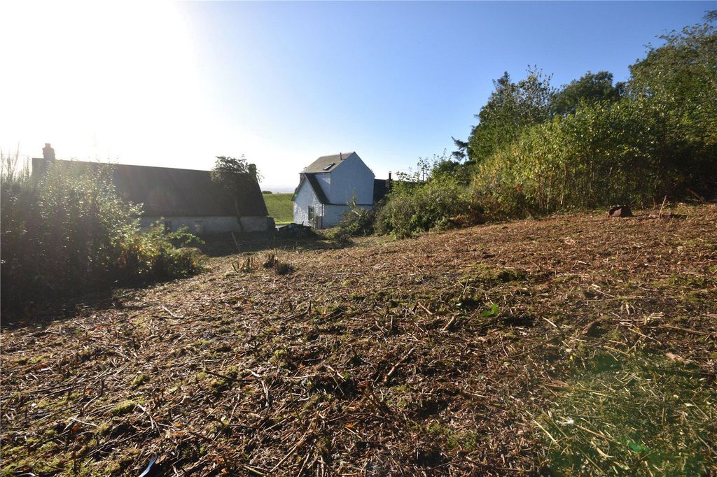 Property photo 3 of 8