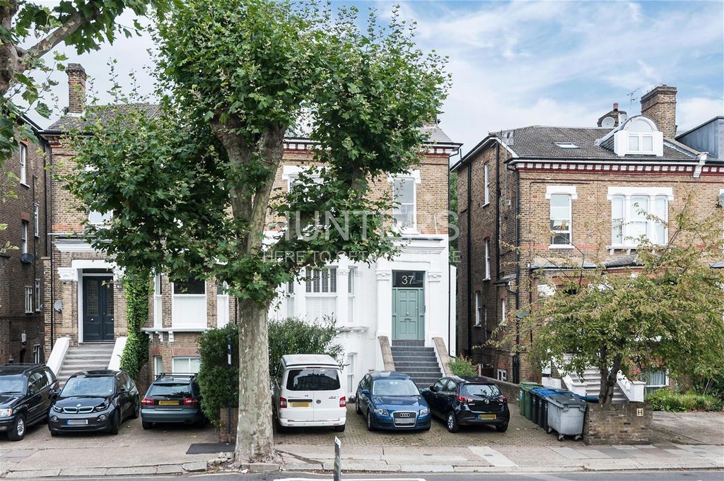 Property photo 1 of 7 Building Exterior