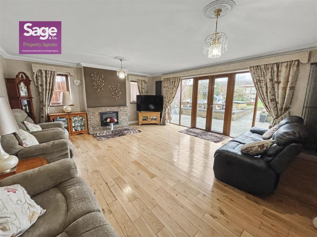 Property photo 2 of 49