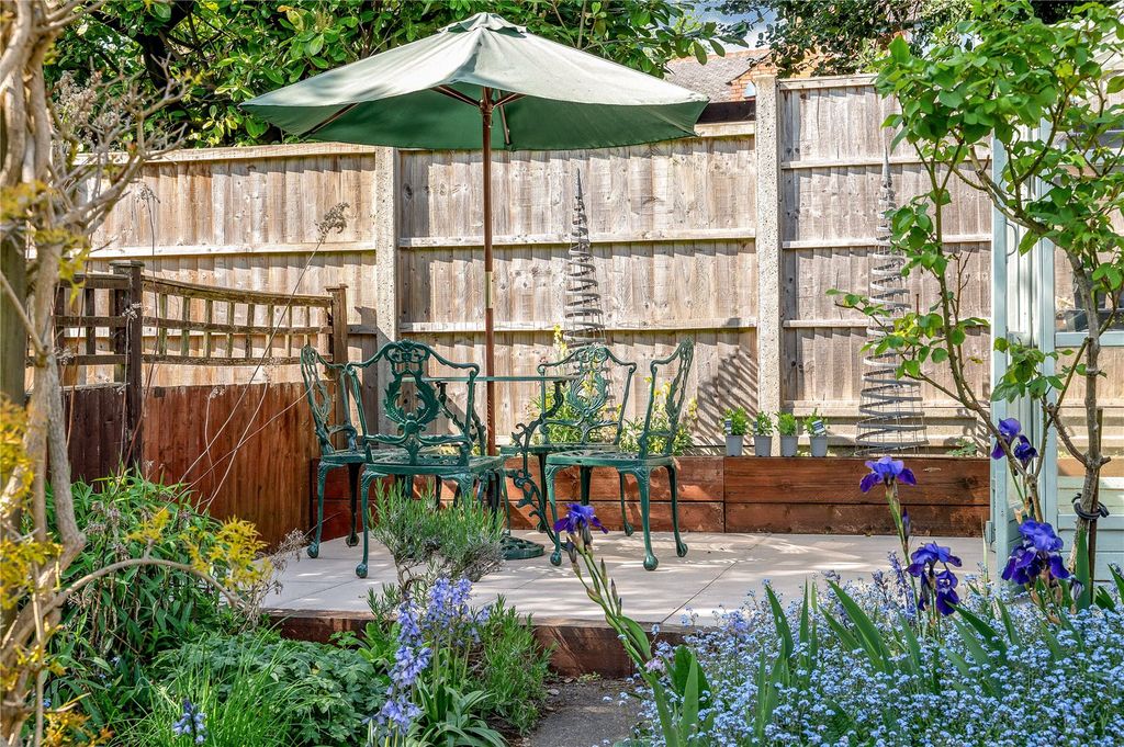 Property photo 3 of 19 Picture No. 12