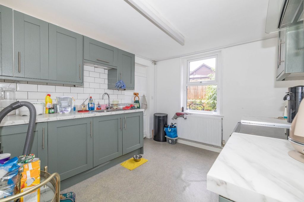 Property photo 3 of 11 Picture 3