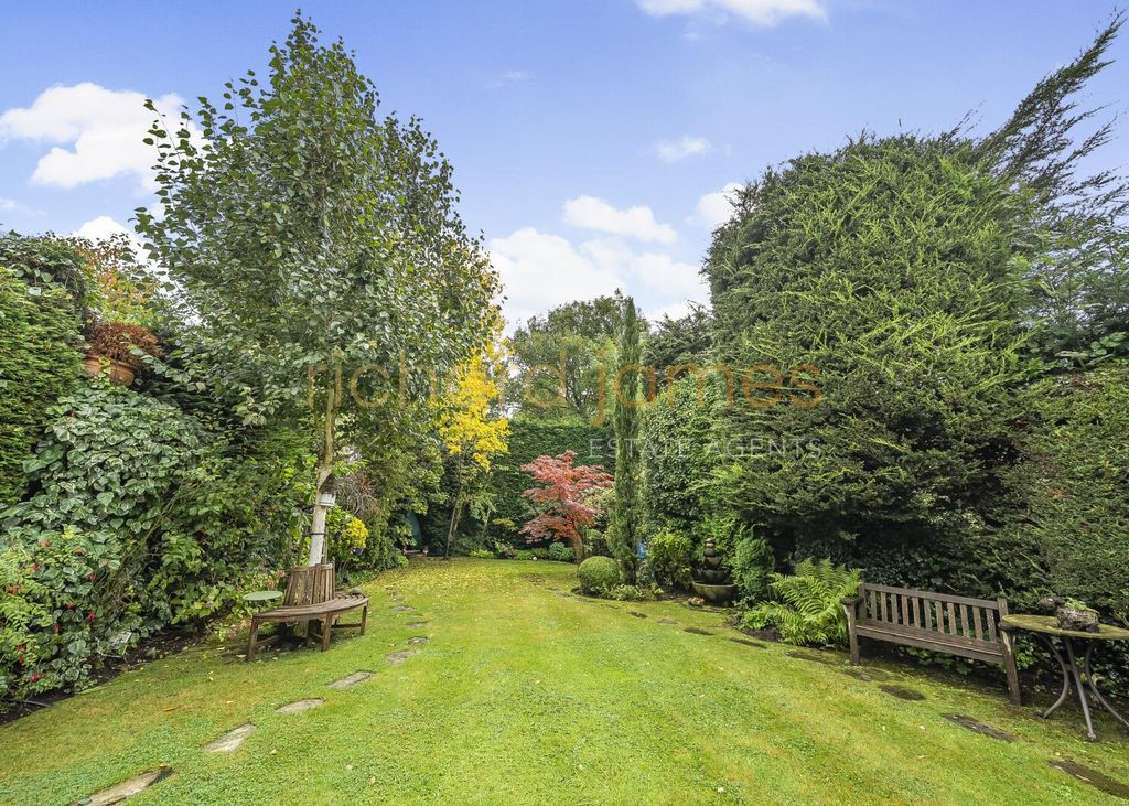 Property photo 3 of 19 0c638B61-c150-4ce2-A71B-0Dbf3E5816Cf.Jpg