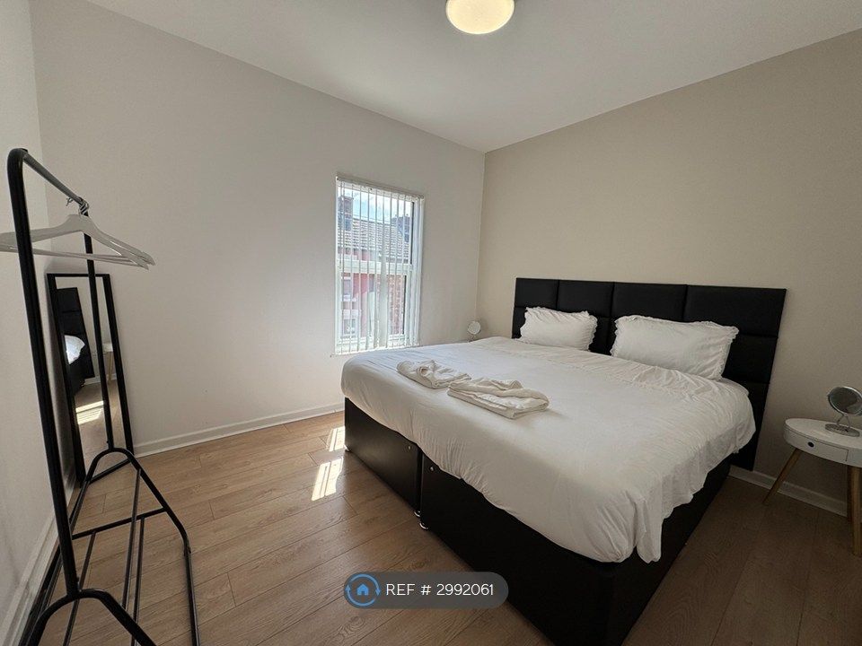 Property photo 1 of 9 Bedroom 1