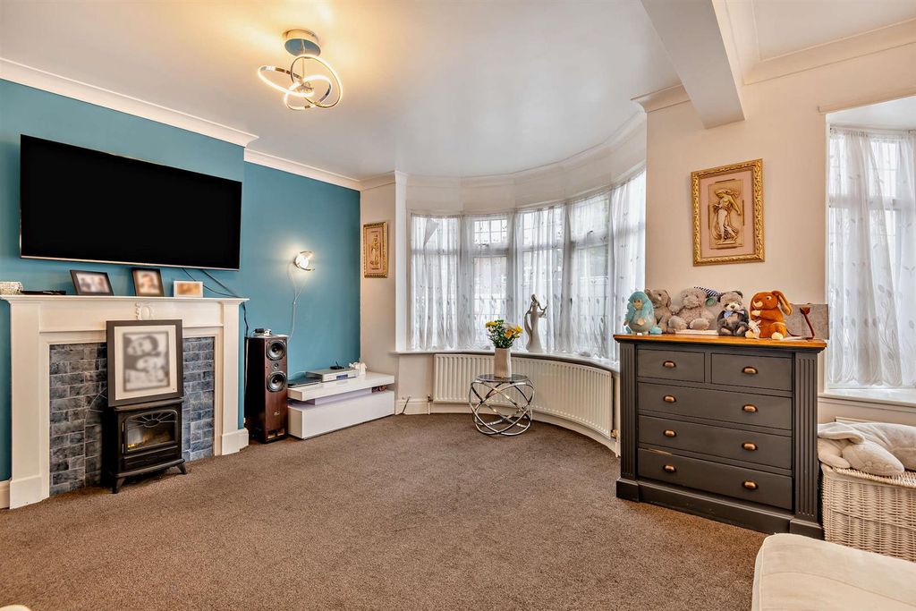 Property photo 3 of 21 2.Jpg