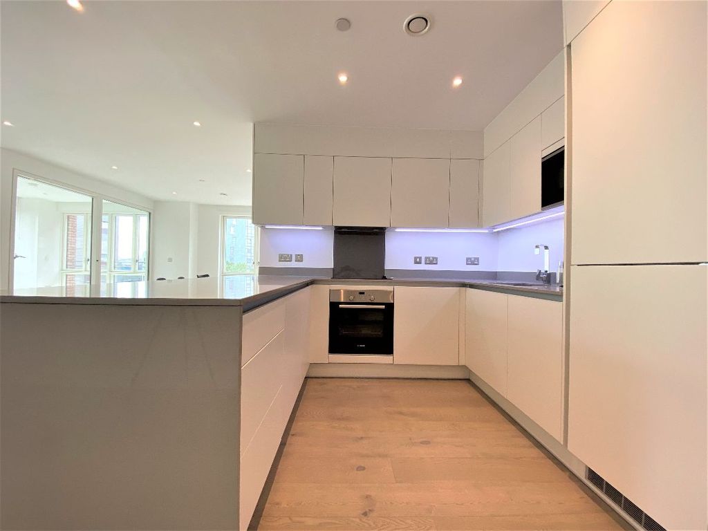 Property photo 2 of 26