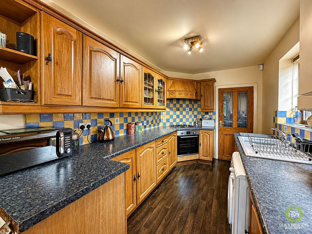 Property photo 3 of 23