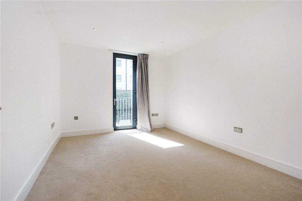 Property photo 3 of 7 Bedroom