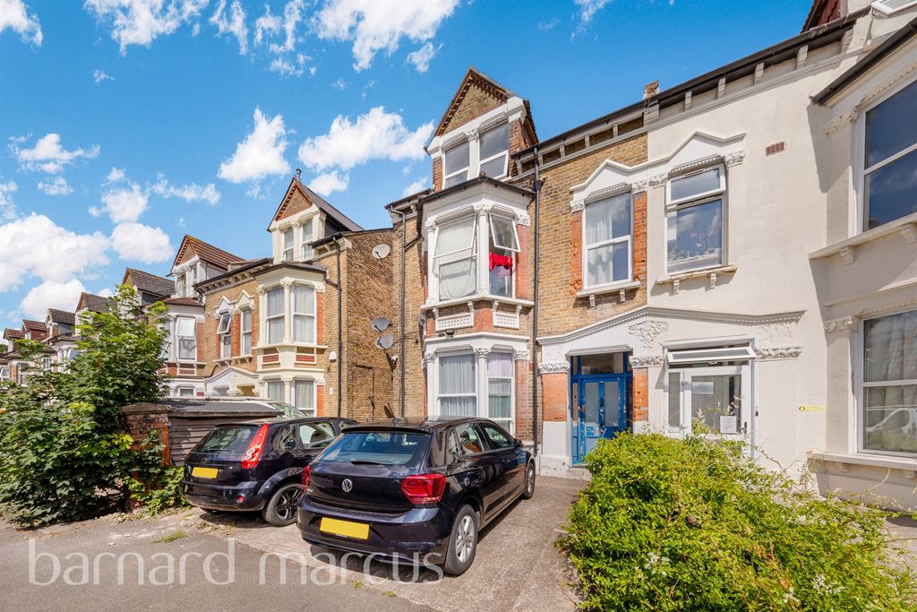 Property photo 1 of 13