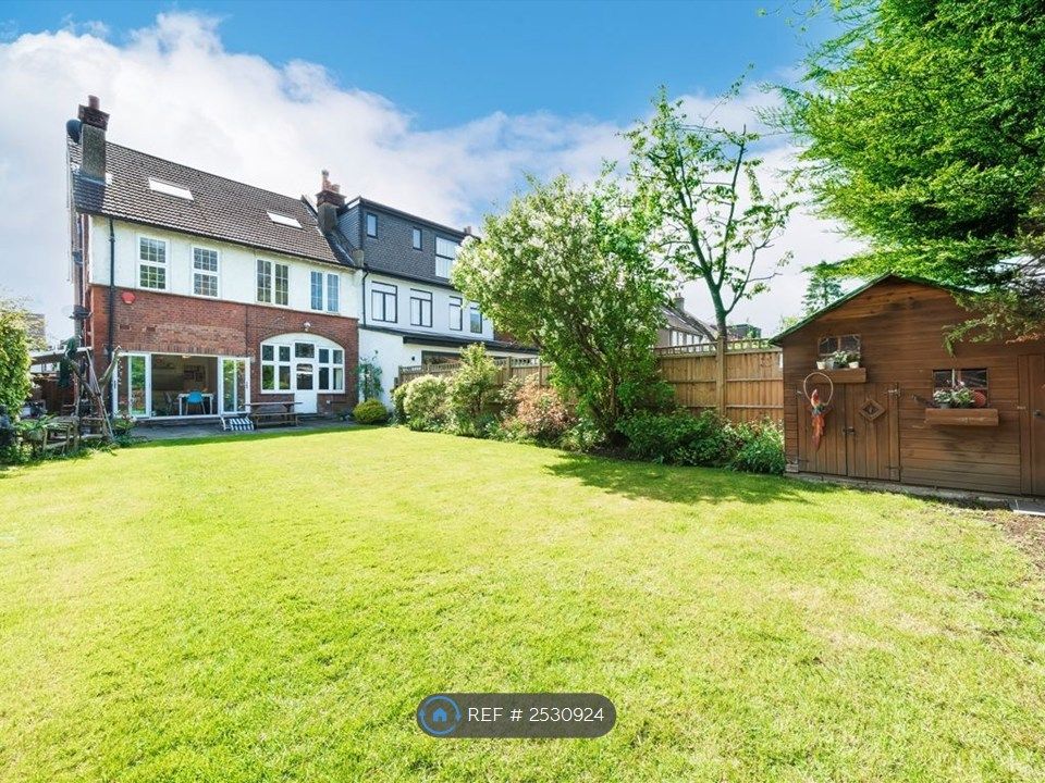 Property photo 2 of 26