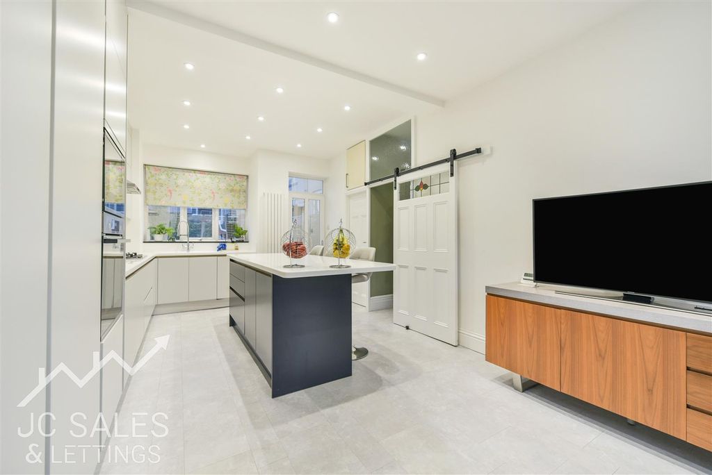 Property photo 3 of 20 Dsc_1364.Jpg