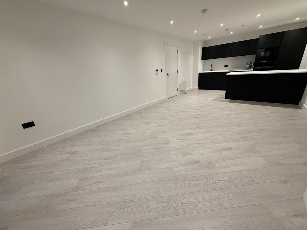 Property photo 3 of 28 Living Area 12/12/2025