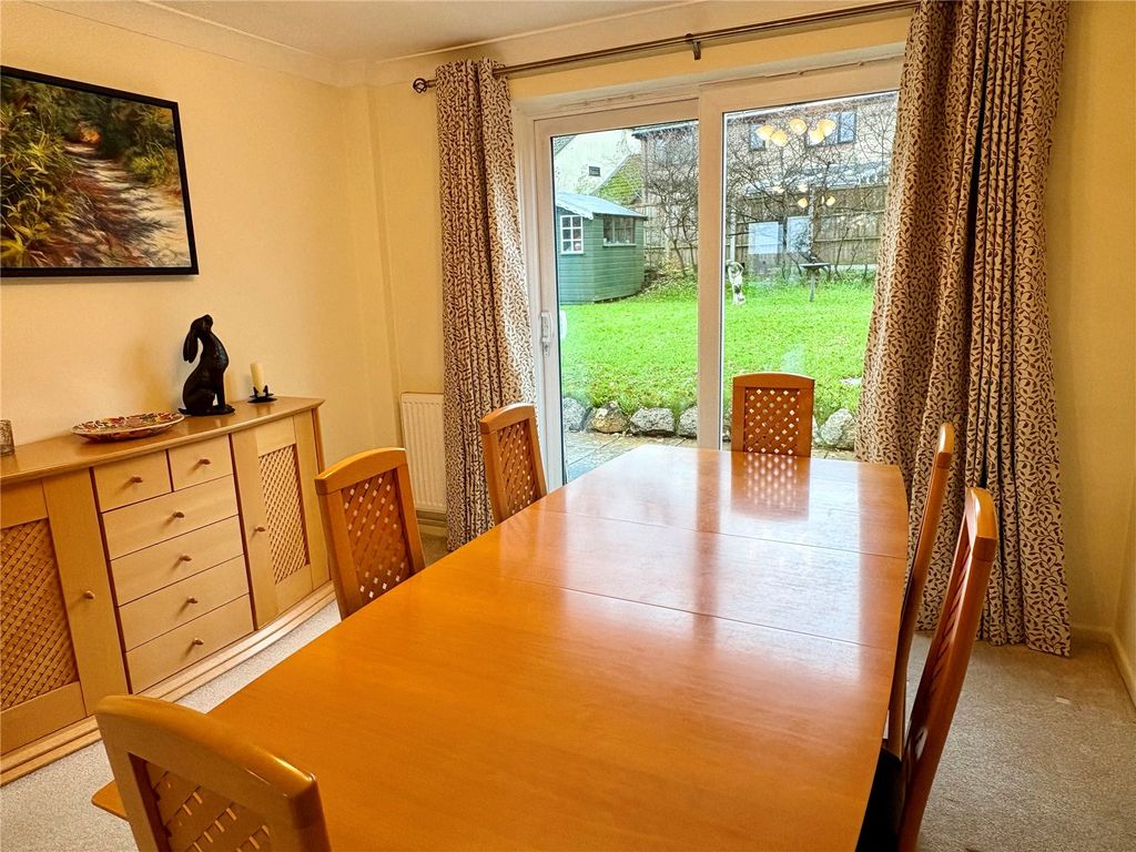 Property photo 3 of 9 Picture 3