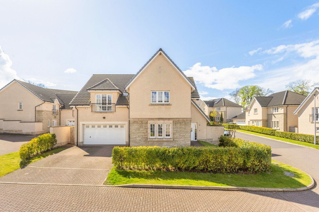 Property photo 1 of 46