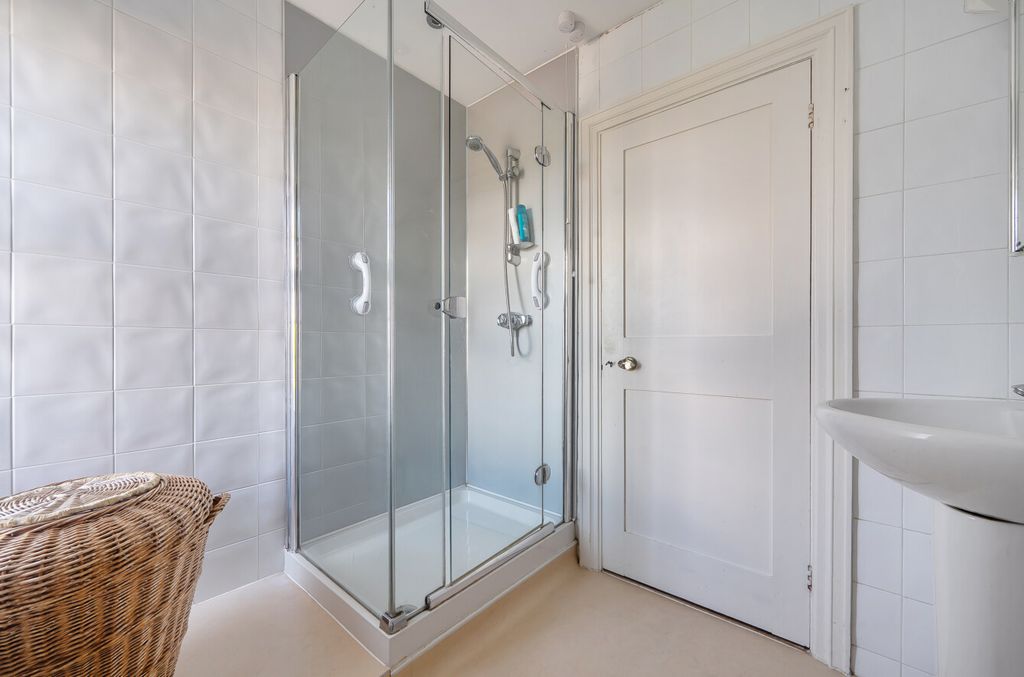 Additional image 19 of 4 bed semi-detached house for saleHaslemere, Surrey GU27