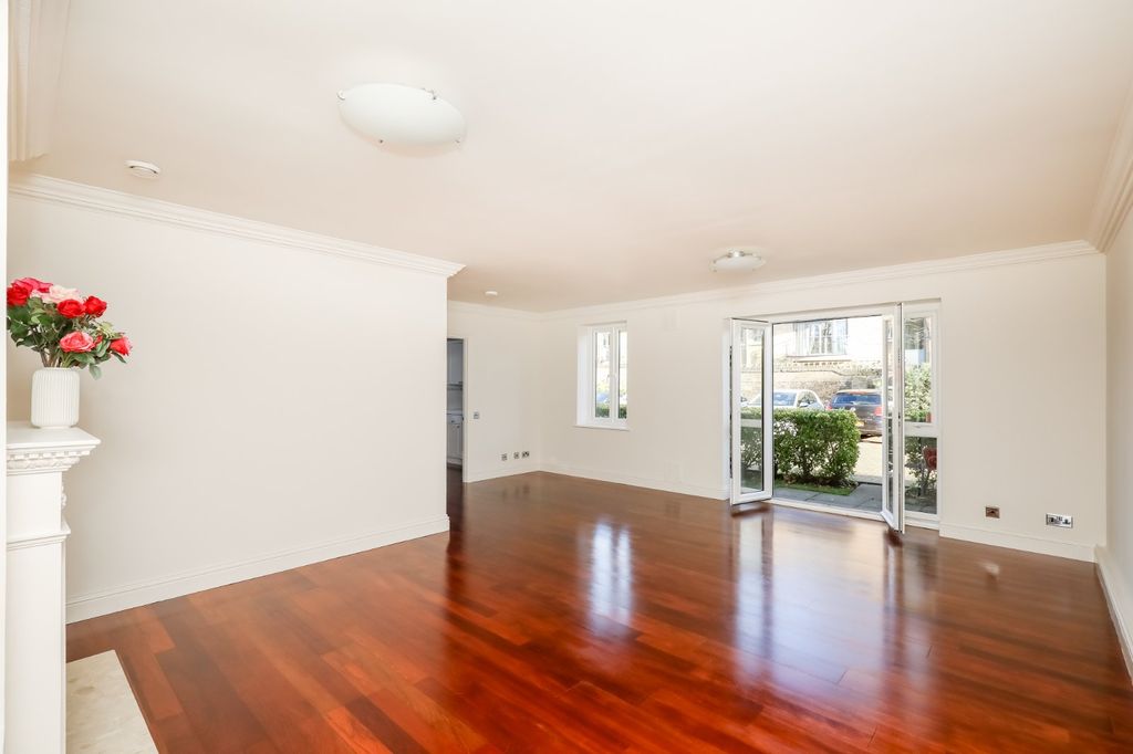 Property photo 2 of 13 Reception Room