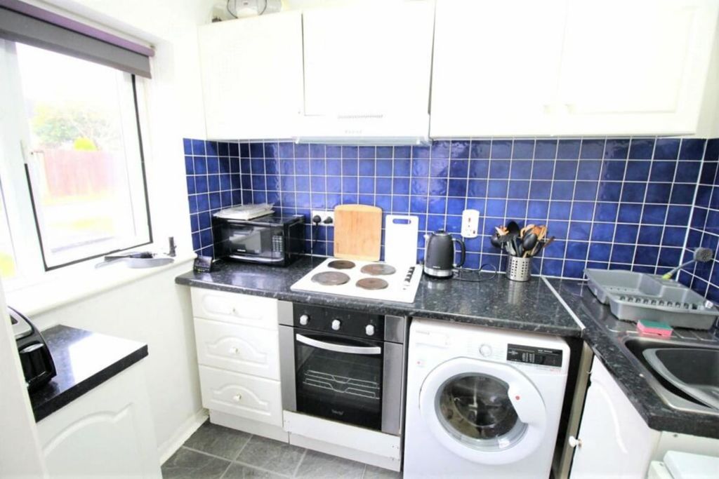 Property photo 2 of 5