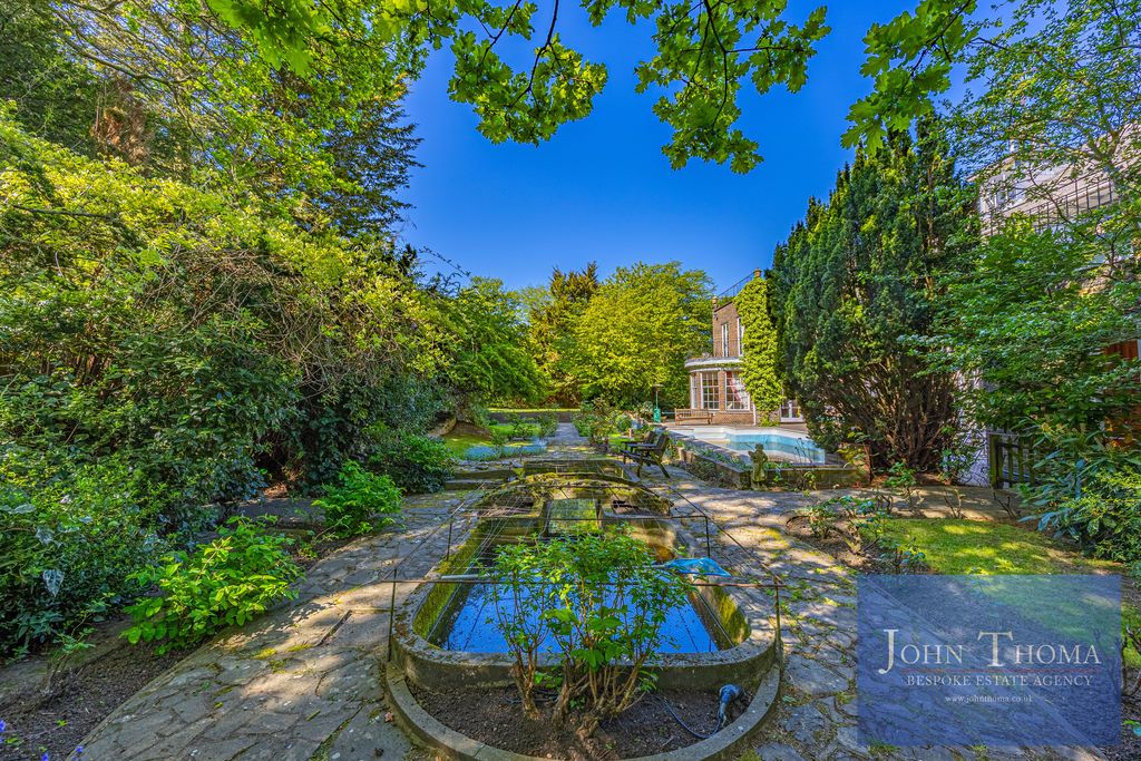 Additional image 40 of 6 bed detached house for saleManor Road, Chigwell IG7