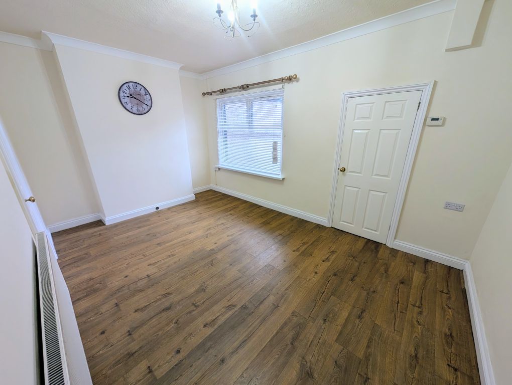 Property photo 2 of 7 Pxl_20260119_092018164~2