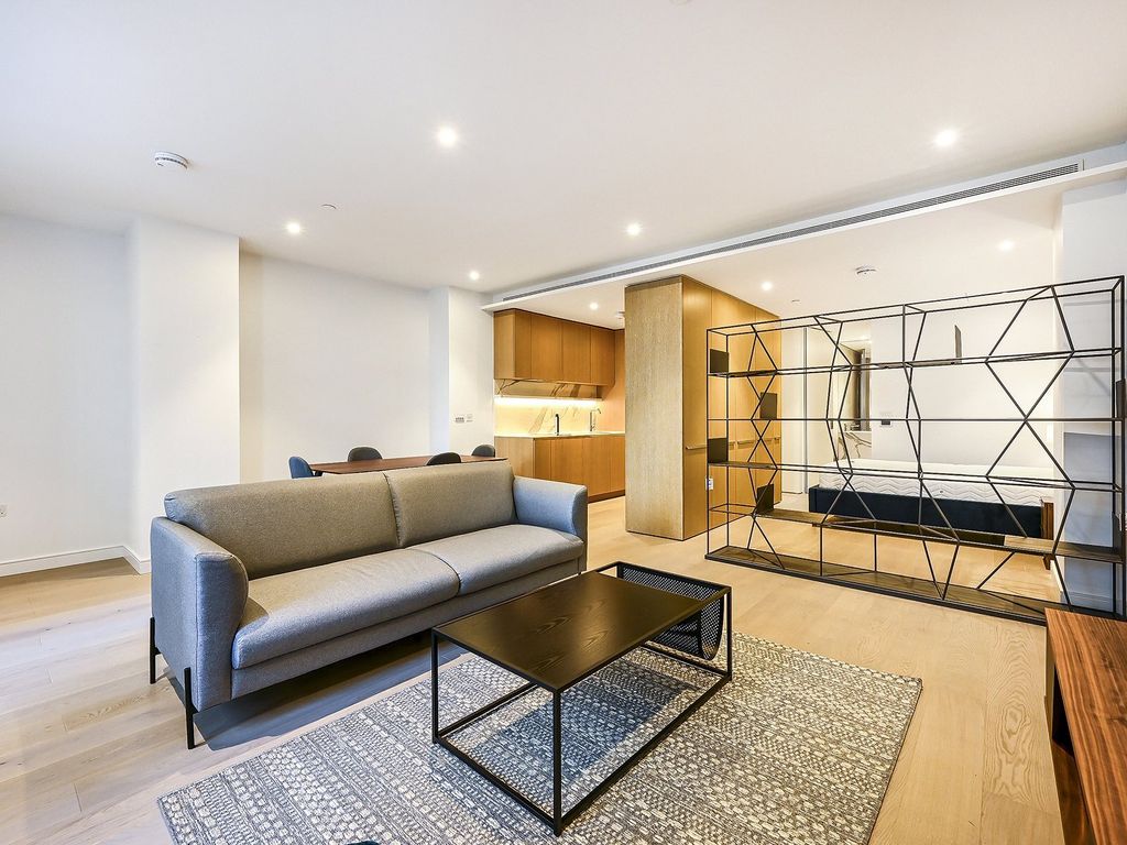Property photo 1 of 19 Ellington Tower