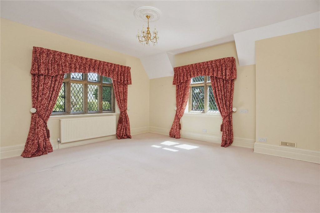 Additional image 10 of 7 bed detached house for saleSoutham, Warwickshire CV47