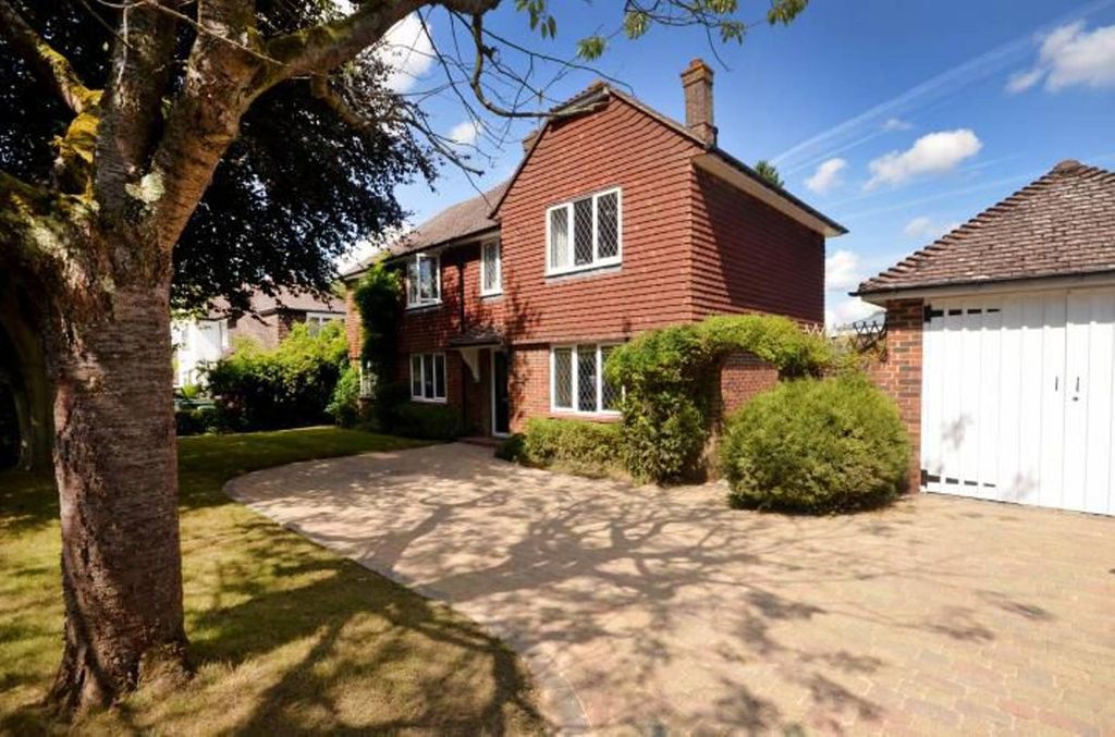 Property photo 2 of 18