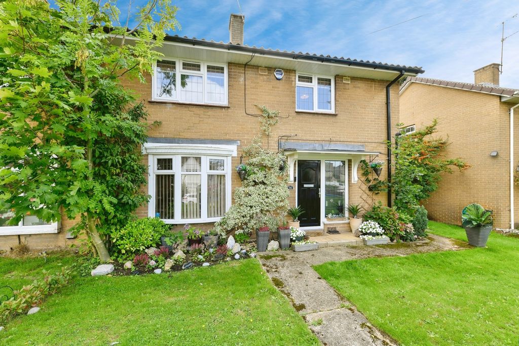 Property photo 1 of 18 Front