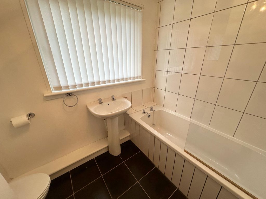 Additional image 6 of 3 bed flat to rentWilson Street, Airdrie ML6