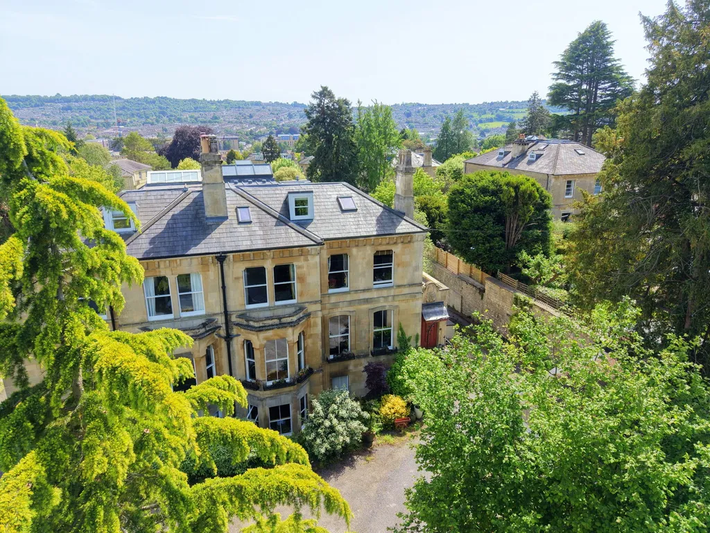 House in Bath - View 3