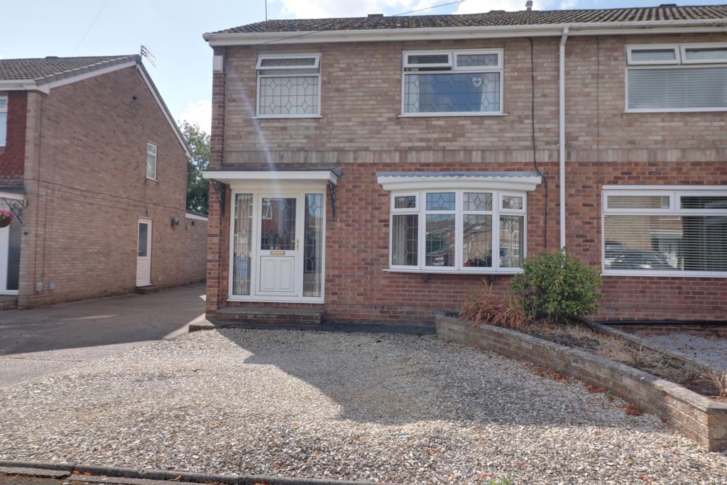 Property photo 2 of 22 Front Elevation With Gravel Front Garden
