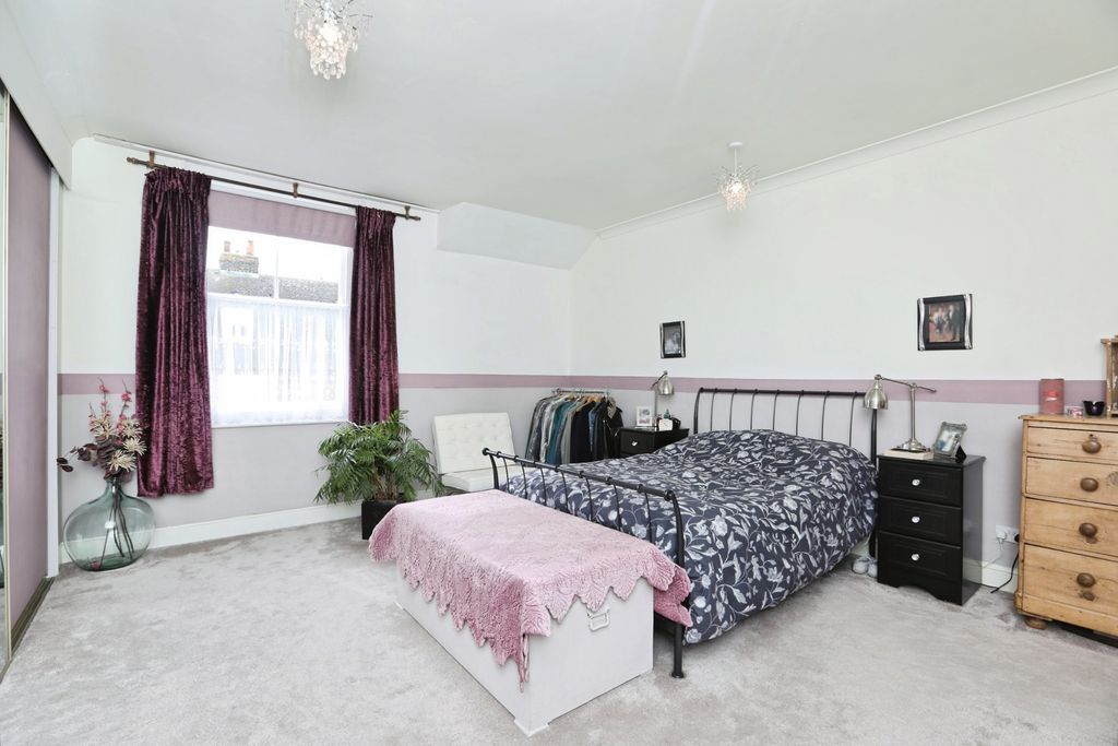 Property photo 3 of 21 Pbox-Img.Jpg
