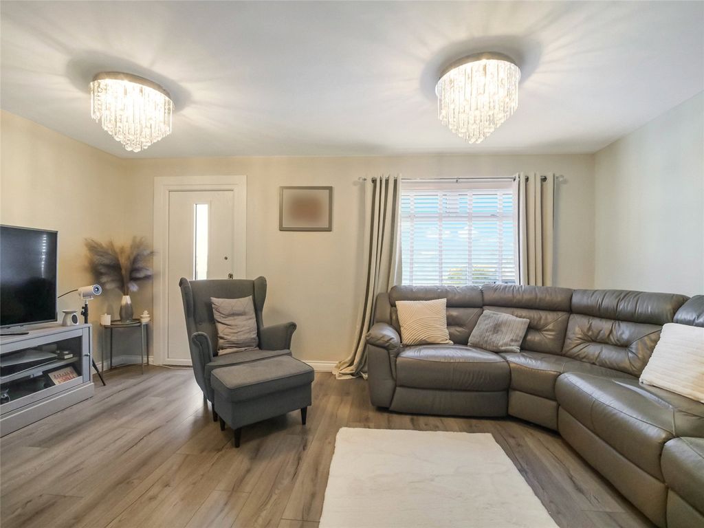 Property photo 2 of 15 Picture No. 02