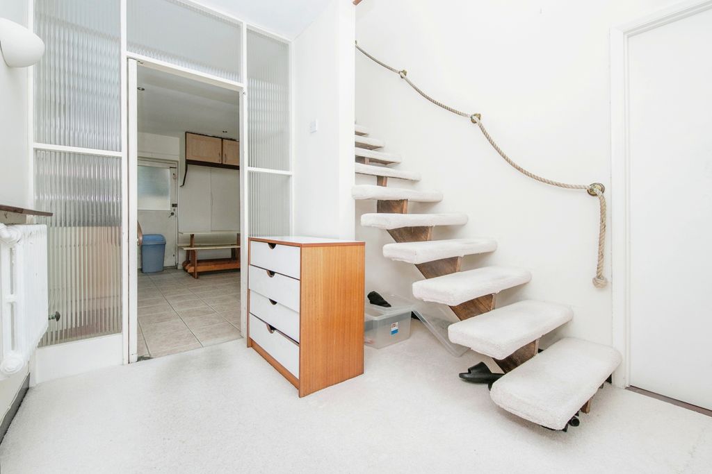 Property photo 1 of 17 Photography