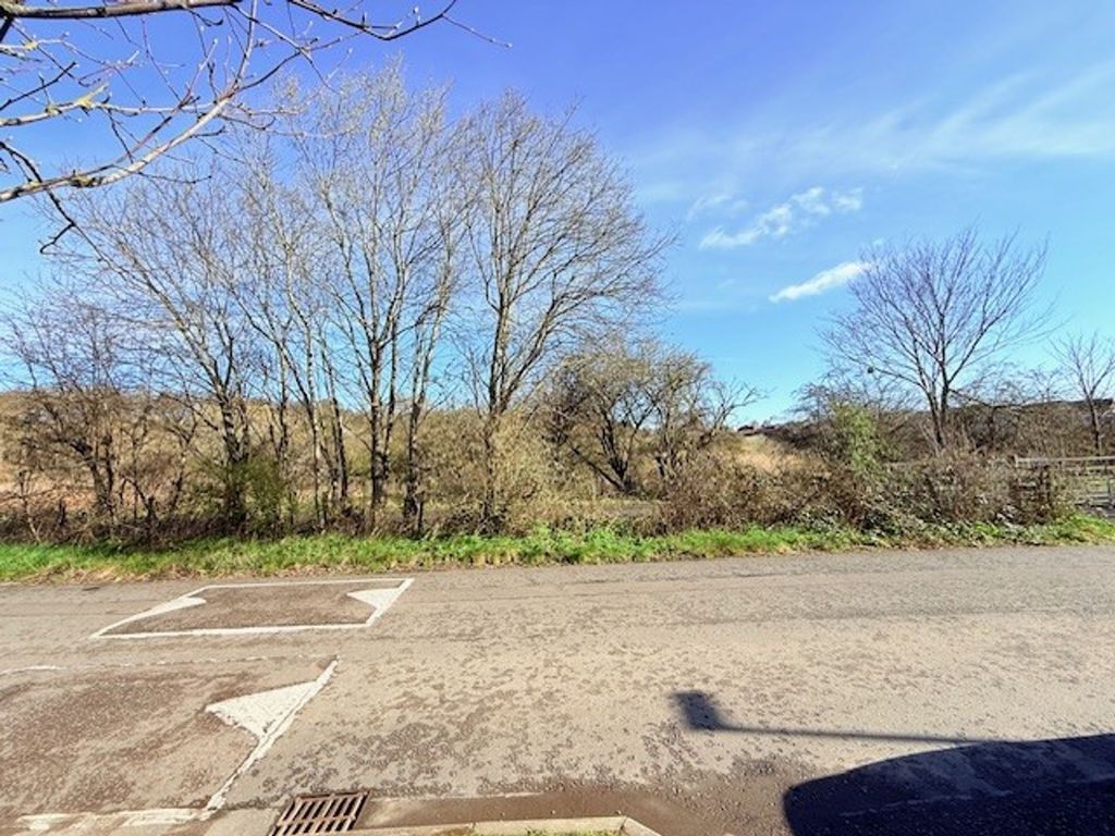 Property photo 3 of 38