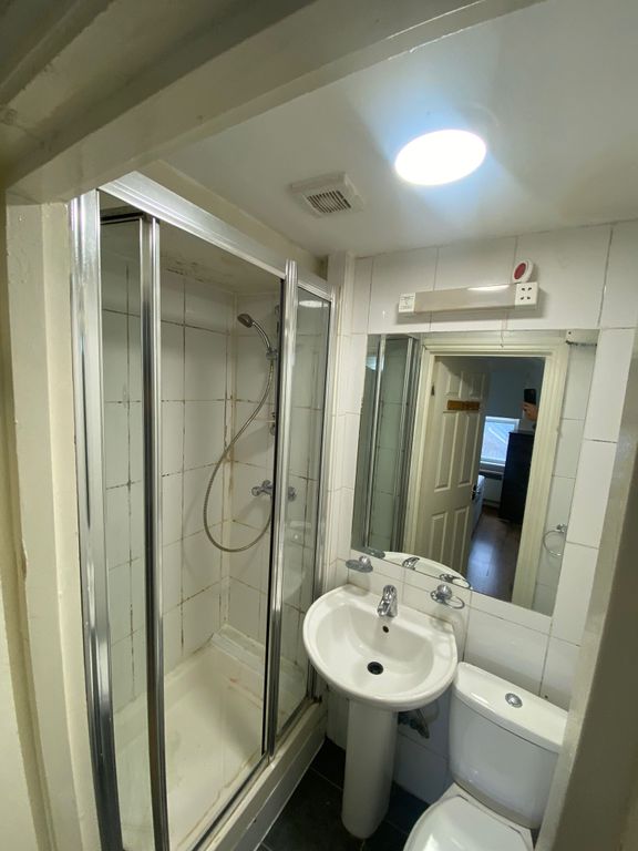 Property photo 1 of 4