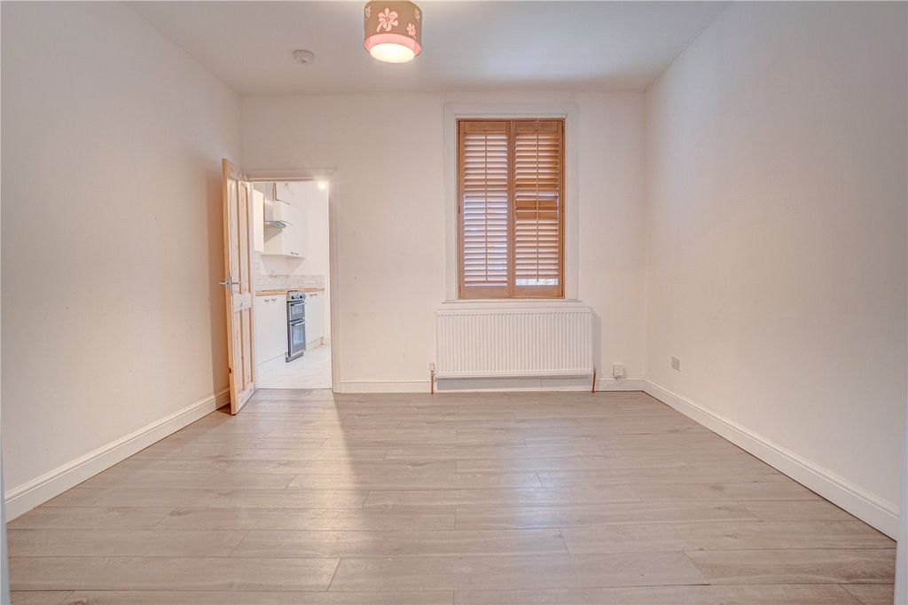 Property photo 3 of 8 Picture No. 03