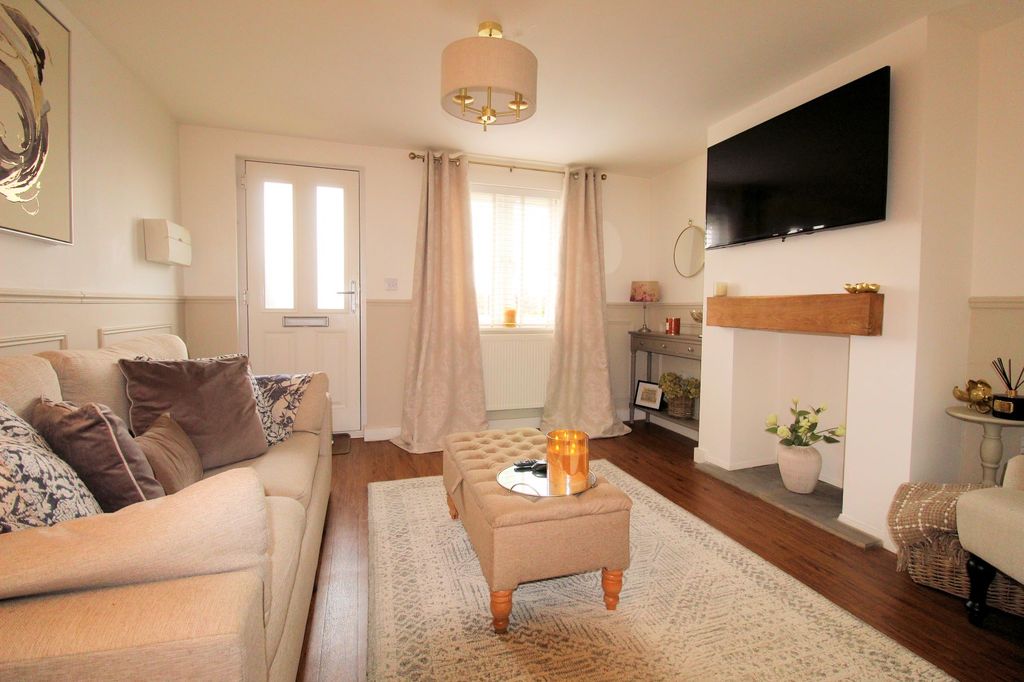 Property photo 3 of 17 Img_2082