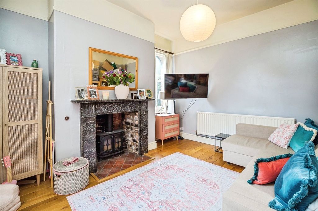 Property photo 3 of 21 Sitting/Dining Room