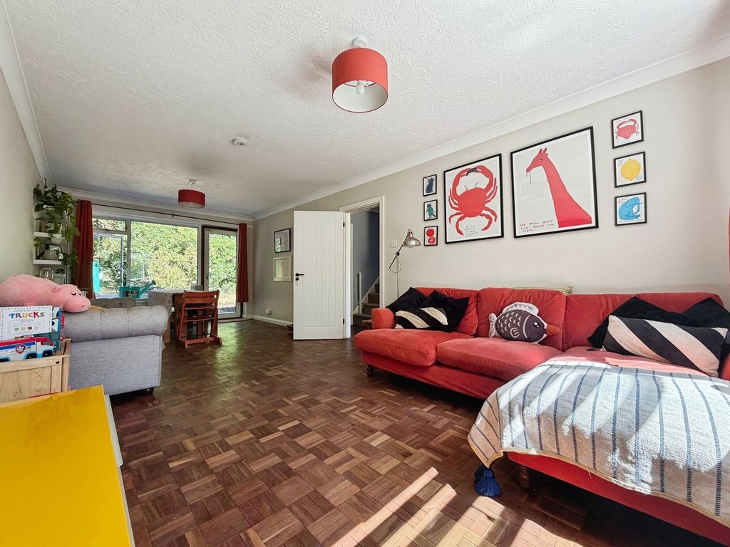 Property photo 2 of 12 Pbox-Img.Jpg
