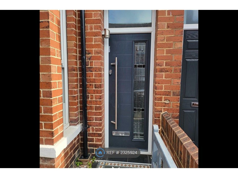 Property photo 2 of 30